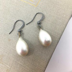 Vintage Cream Faux Pearl Teardrop Earrings